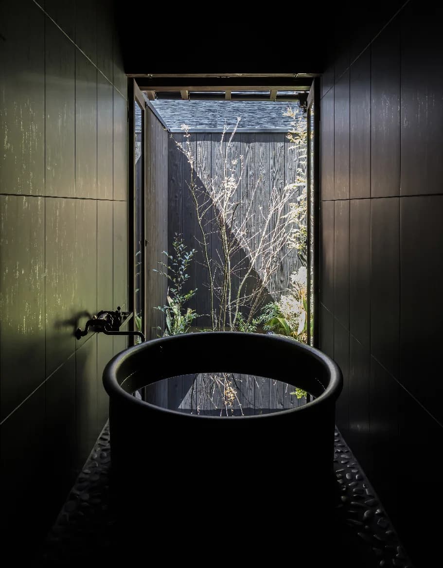 Maana Kyoto bathtub