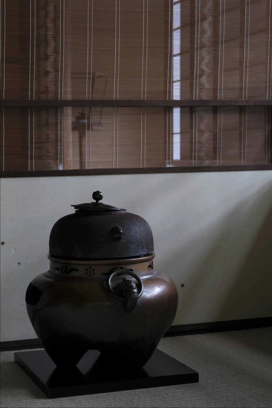 Tea ceremony preparation tools and traditional implements