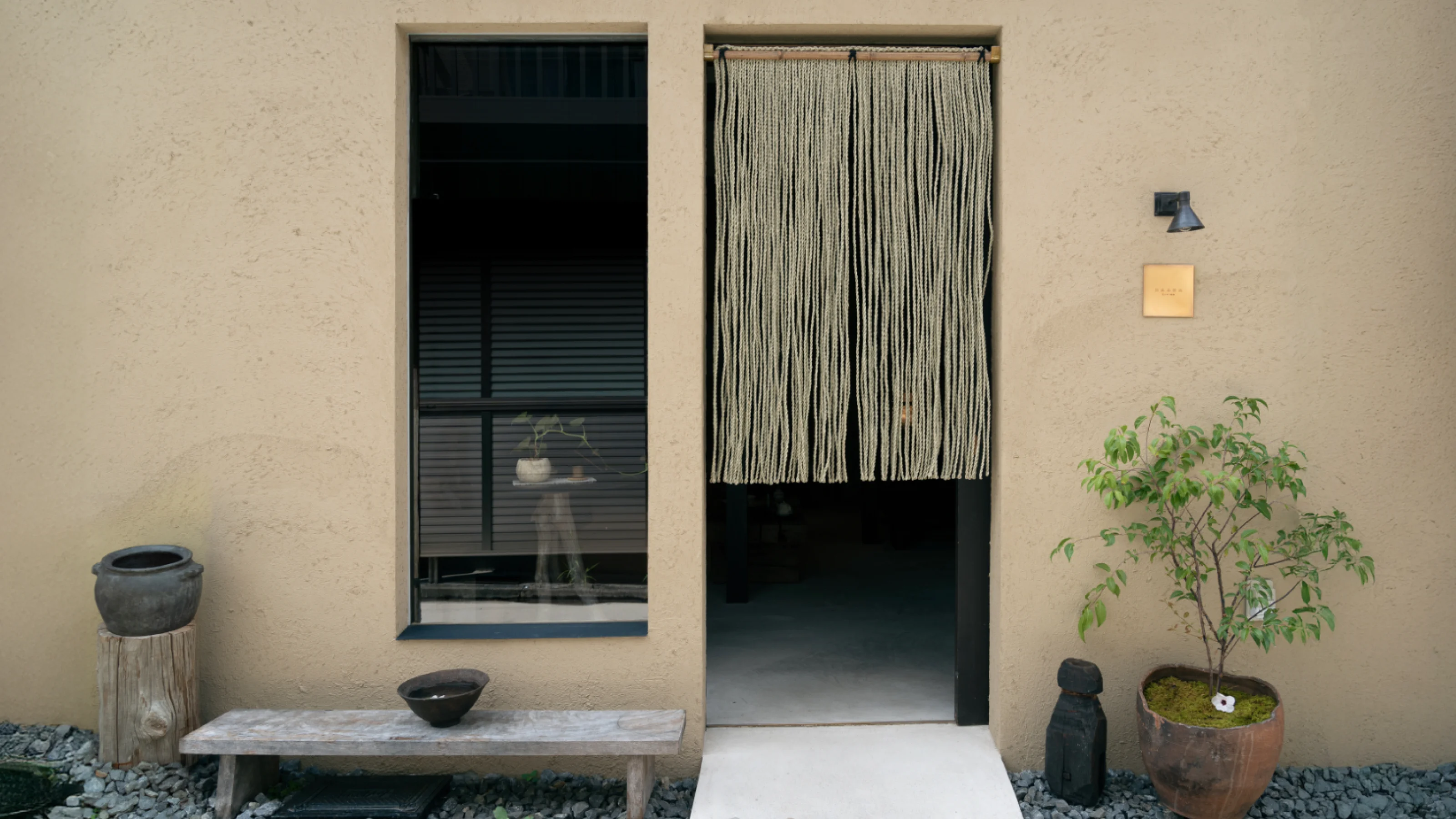 Image 4 of 10 in carousel.